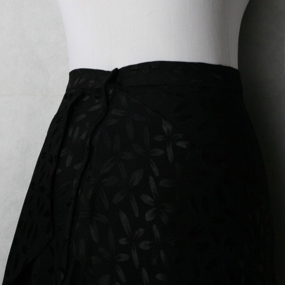 Vintage 40's Black Crepe Floral Midi Skirt w/ Peplum SZ XS EUC - Picture 6 of 7